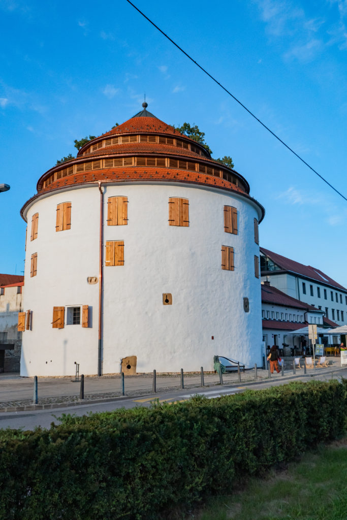 Widok na rotundę - twierdzę